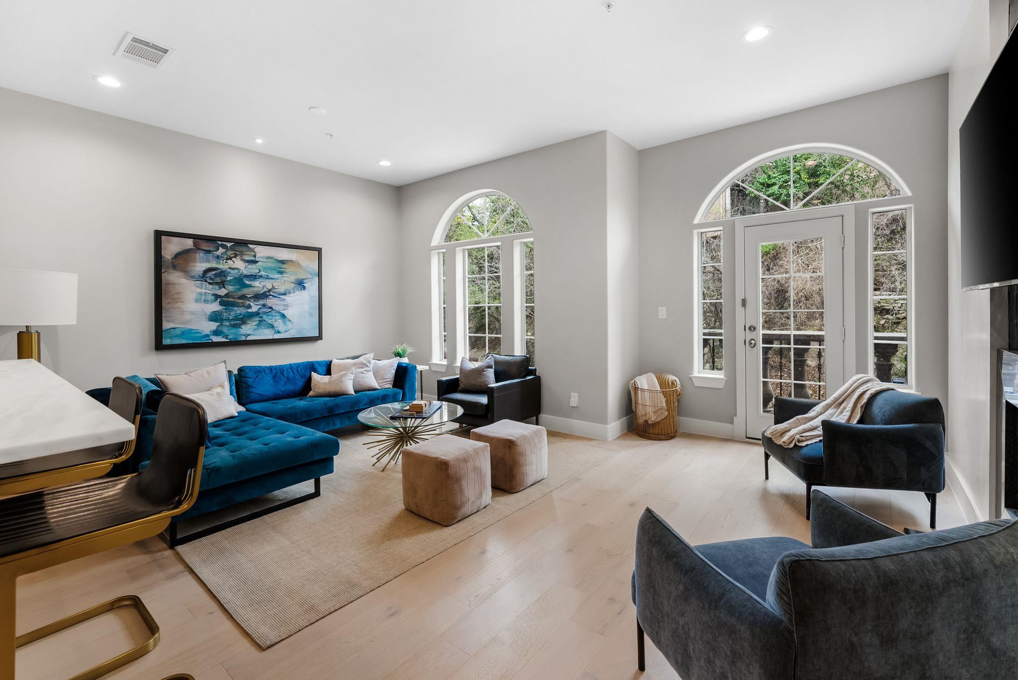 1529 Barton Springs Road Rd # 13, Austin, TX 78704