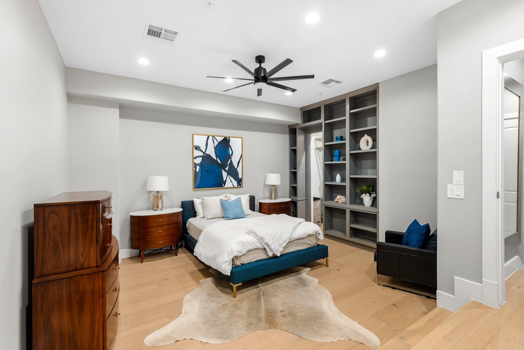 1529 Barton Springs Road Rd # 13, Austin, TX 78704