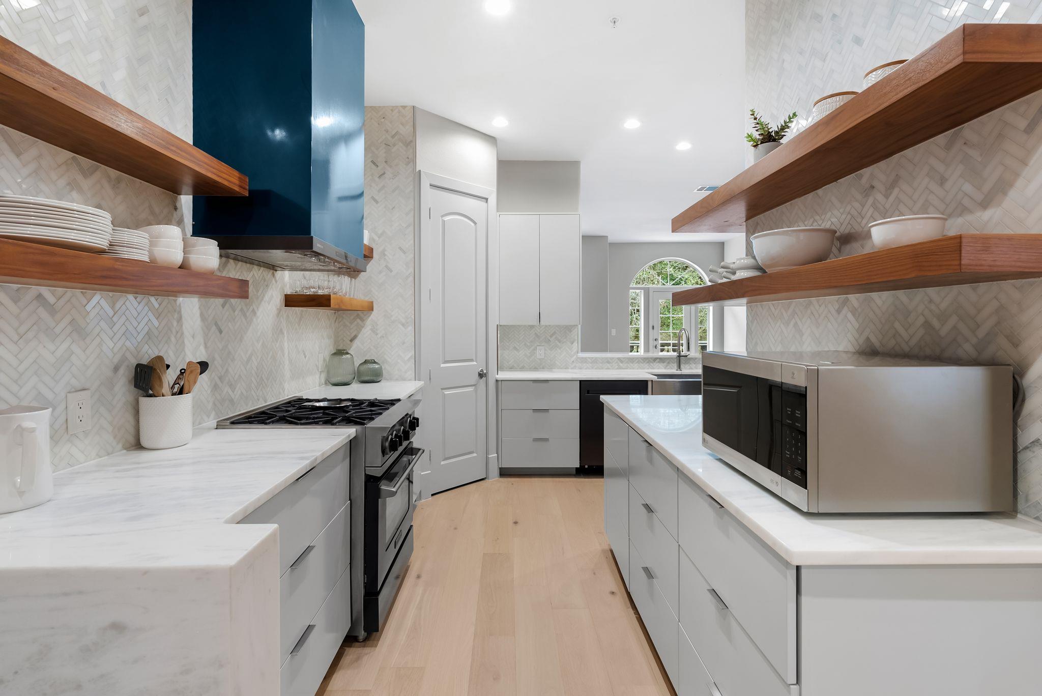 1529 Barton Springs Road Rd # 13, Austin, TX 78704