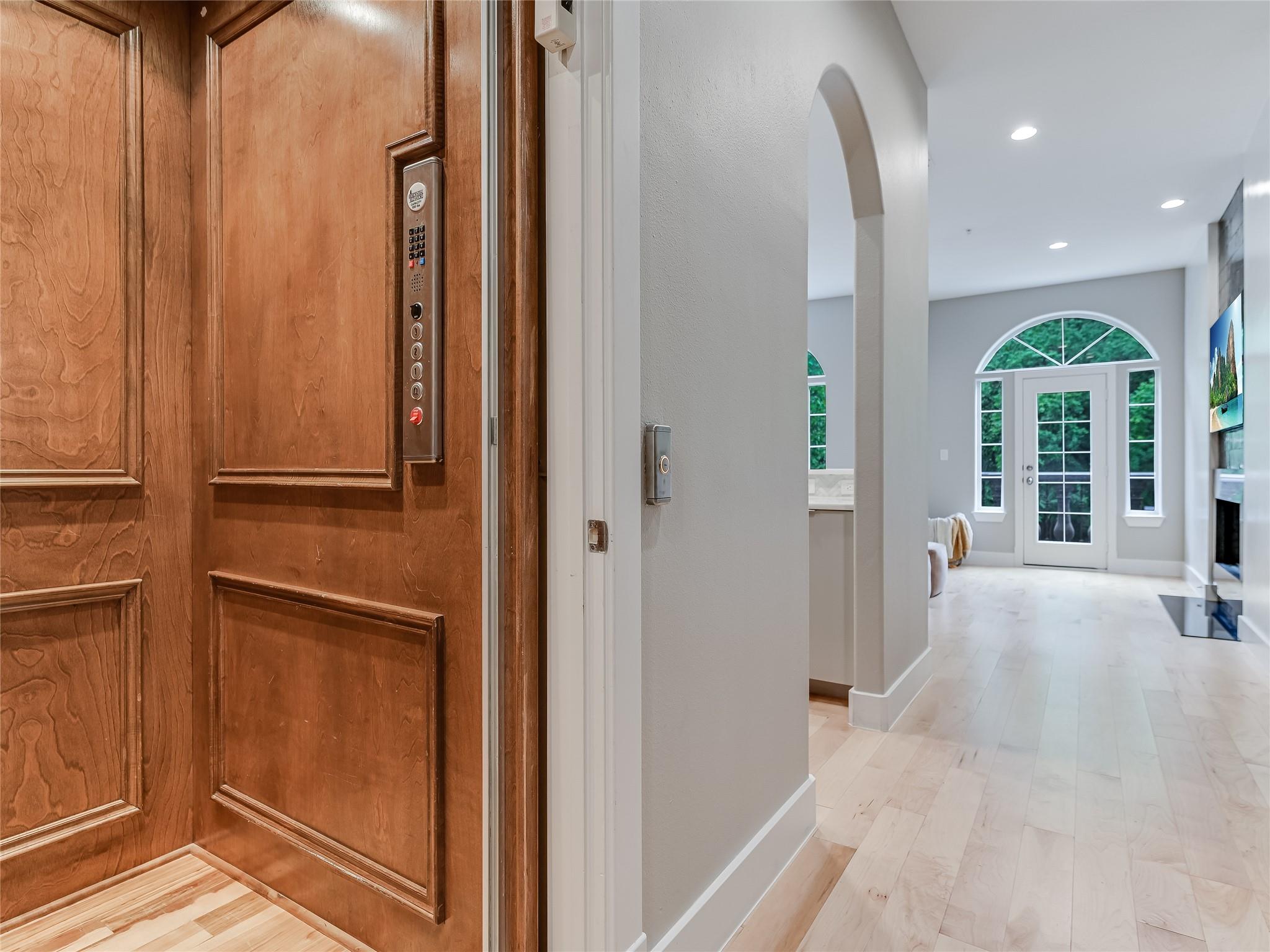 1529 Barton Springs Road Rd # 13, Austin, TX 78704