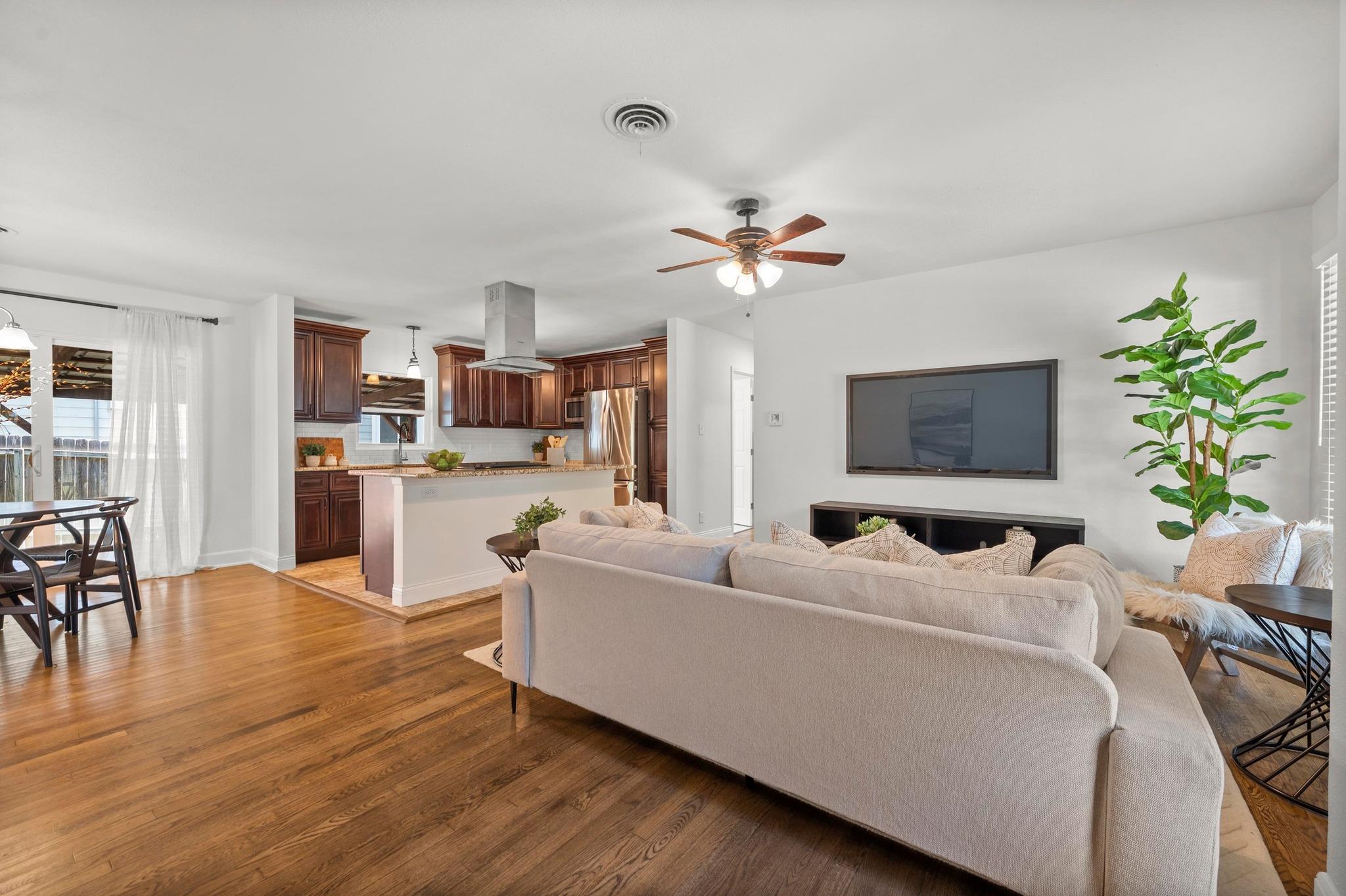 2640 W 45th St, Austin, TX 78731