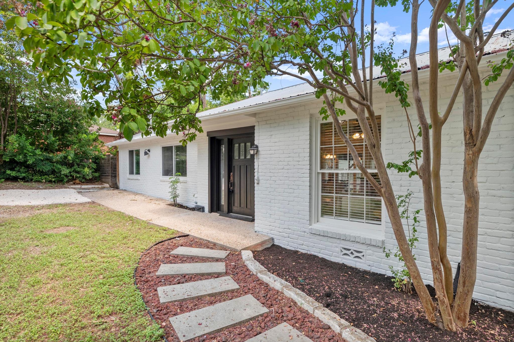 2640 W 45th St, Austin, TX 78731