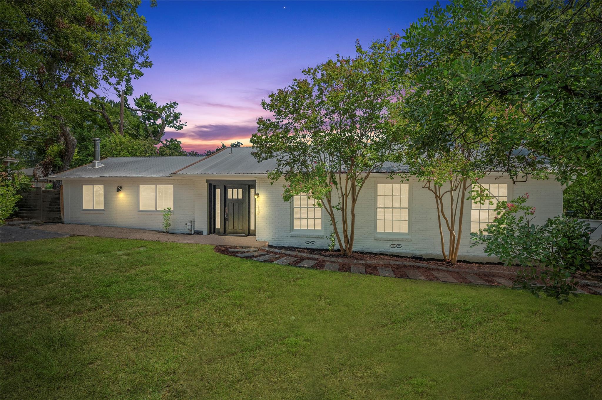 2640 W 45th St, Austin, TX 78731