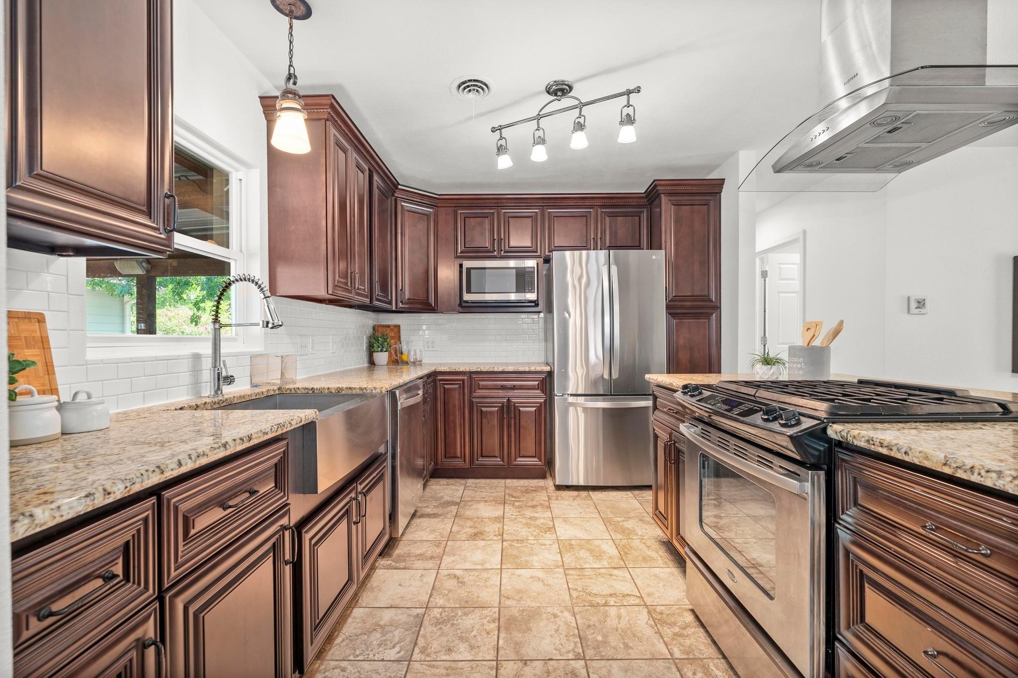 2640 W 45th St, Austin, TX 78731