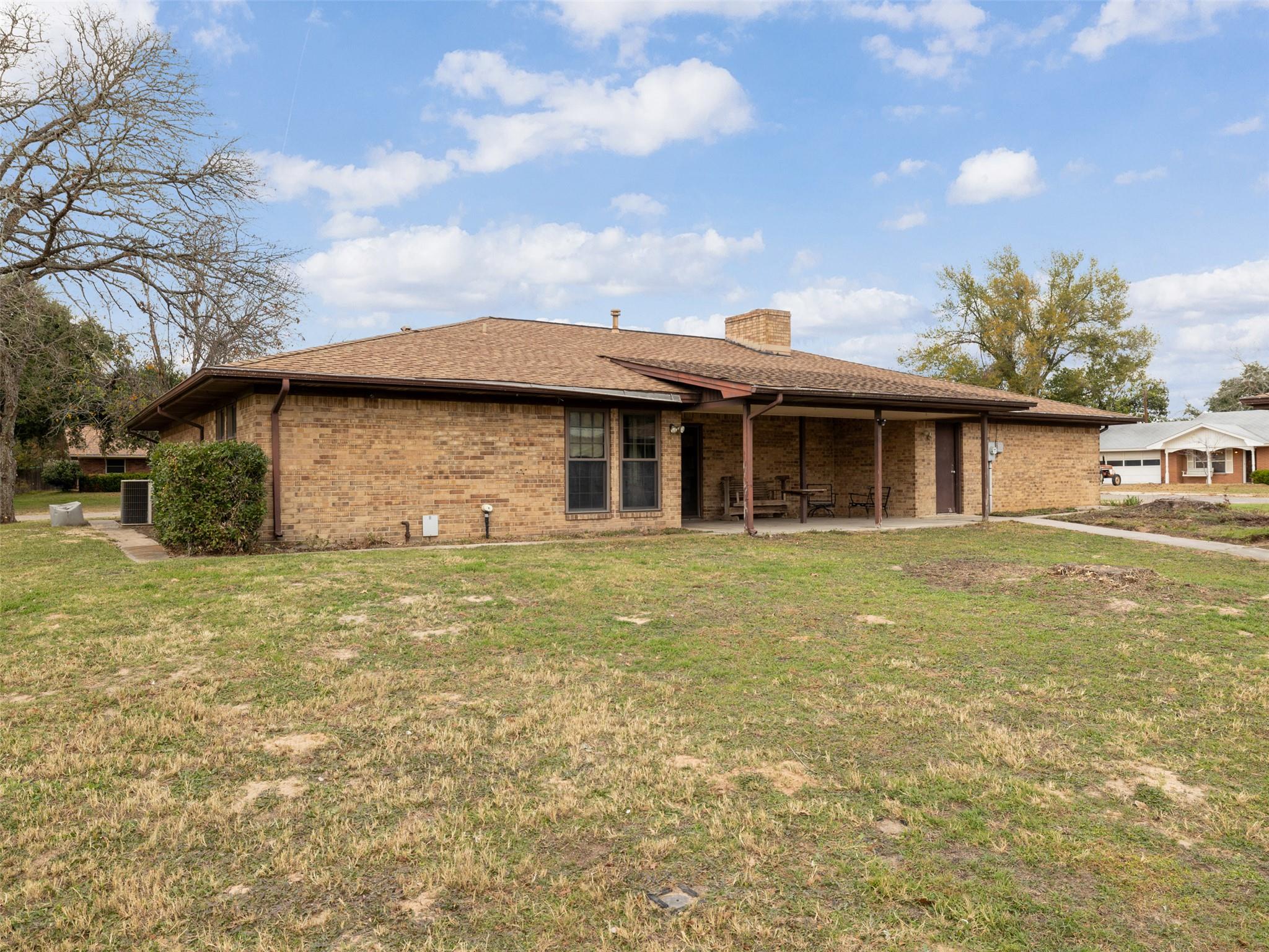 1501 Okelley Rd, Rockdale, TX 76567