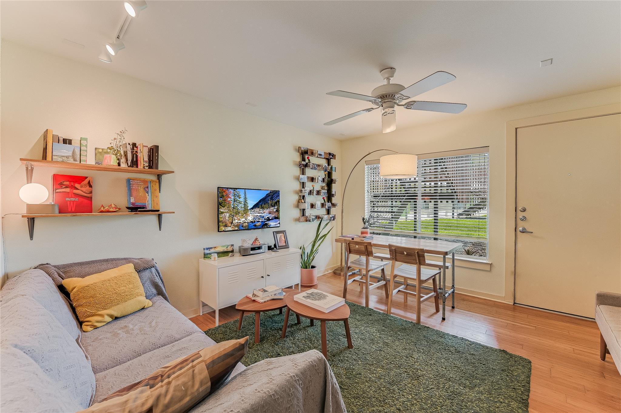 2200 Dickson Dr # 128, Austin, TX 78704