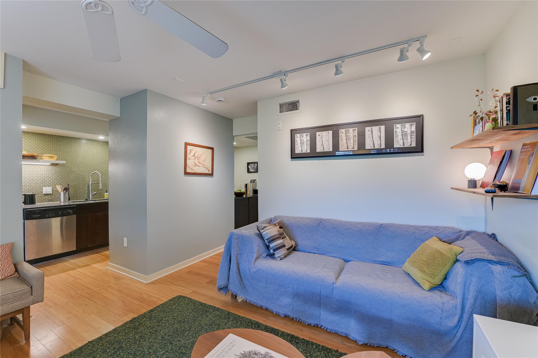 2200 Dickson Dr # 128, Austin, TX 78704