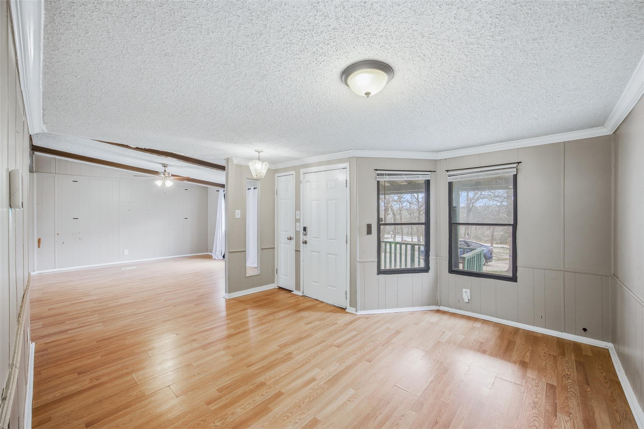 840 Oak Tree Rd, Seguin, TX 78155