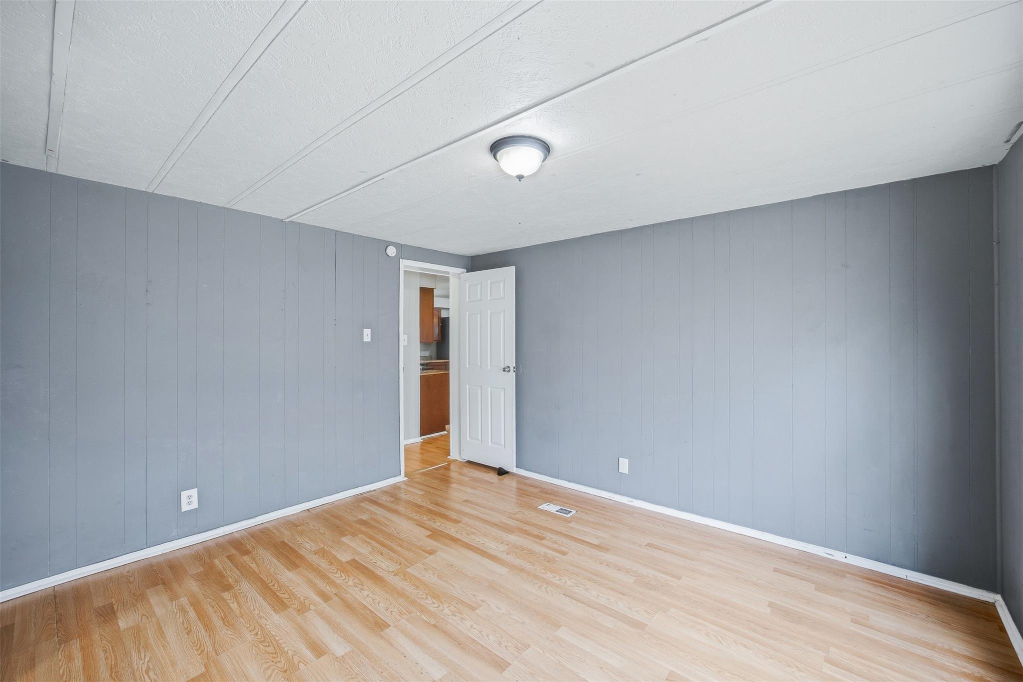 840 Oak Tree Rd, Seguin, TX 78155