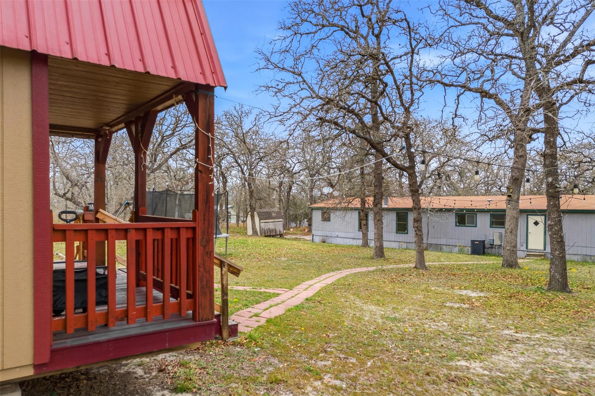 840 Oak Tree Rd, Seguin, TX 78155