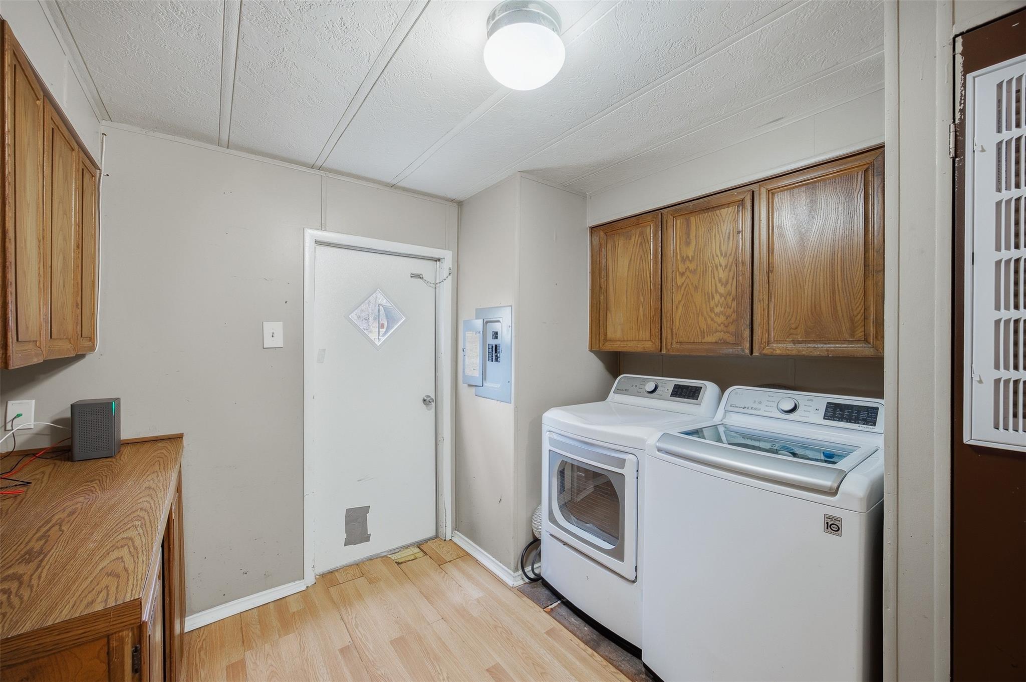 840 Oak Tree Rd, Seguin, TX 78155