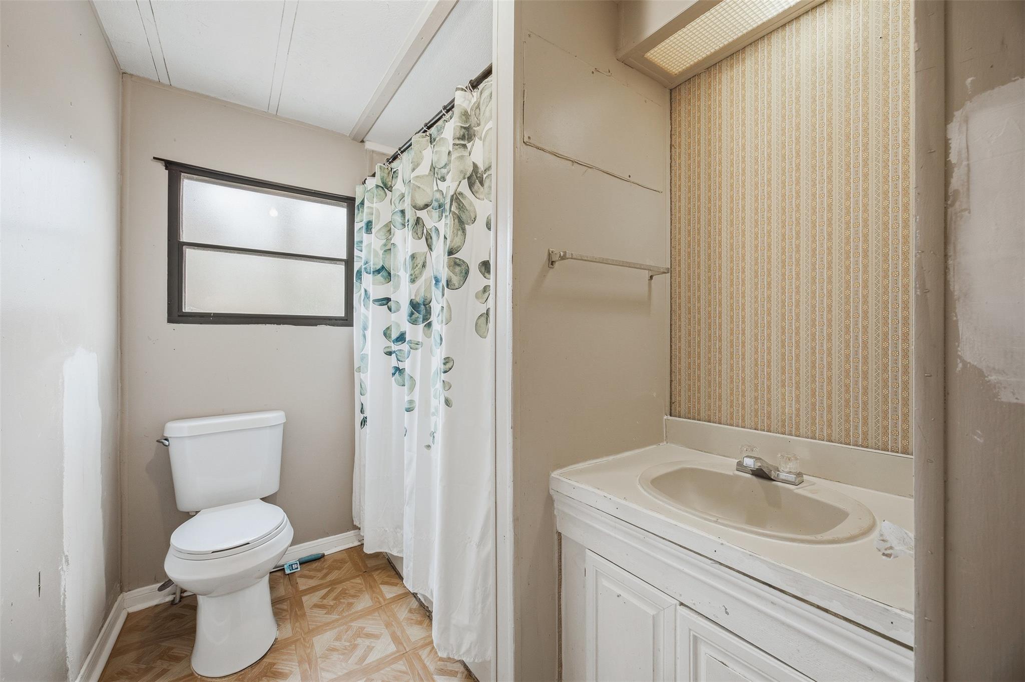 840 Oak Tree Rd, Seguin, TX 78155