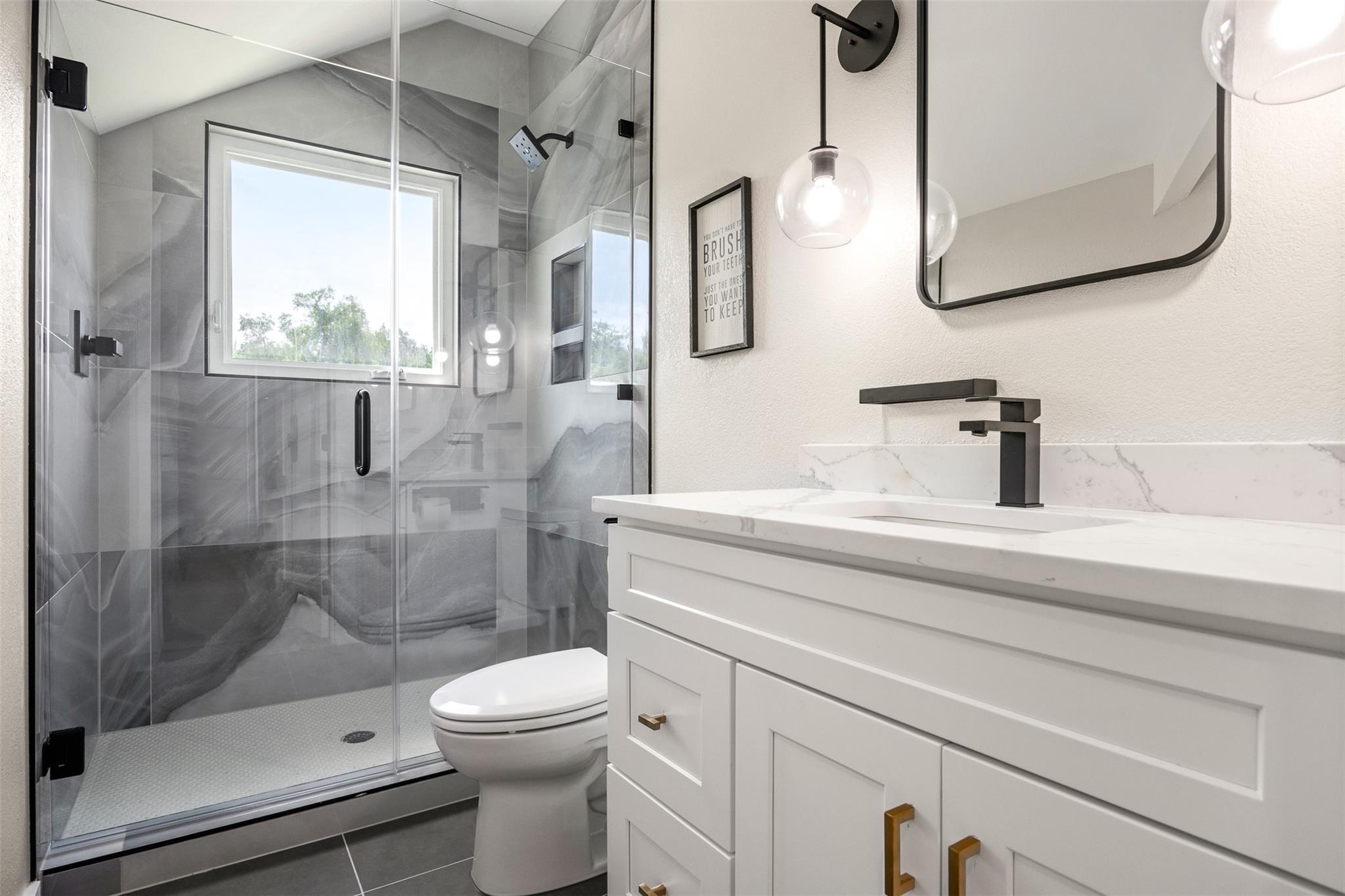 717 E Creek Dr, Dripping Springs, TX 78620