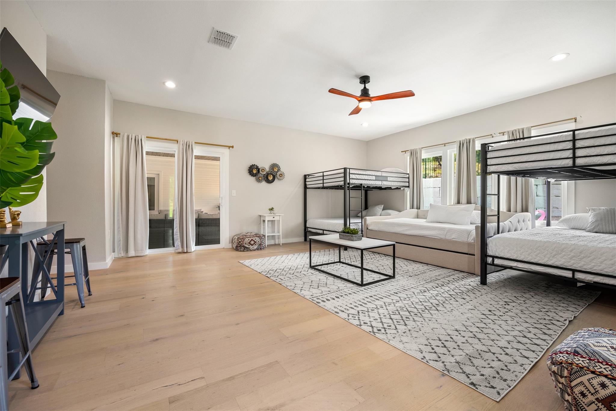 717 E Creek Dr, Dripping Springs, TX 78620