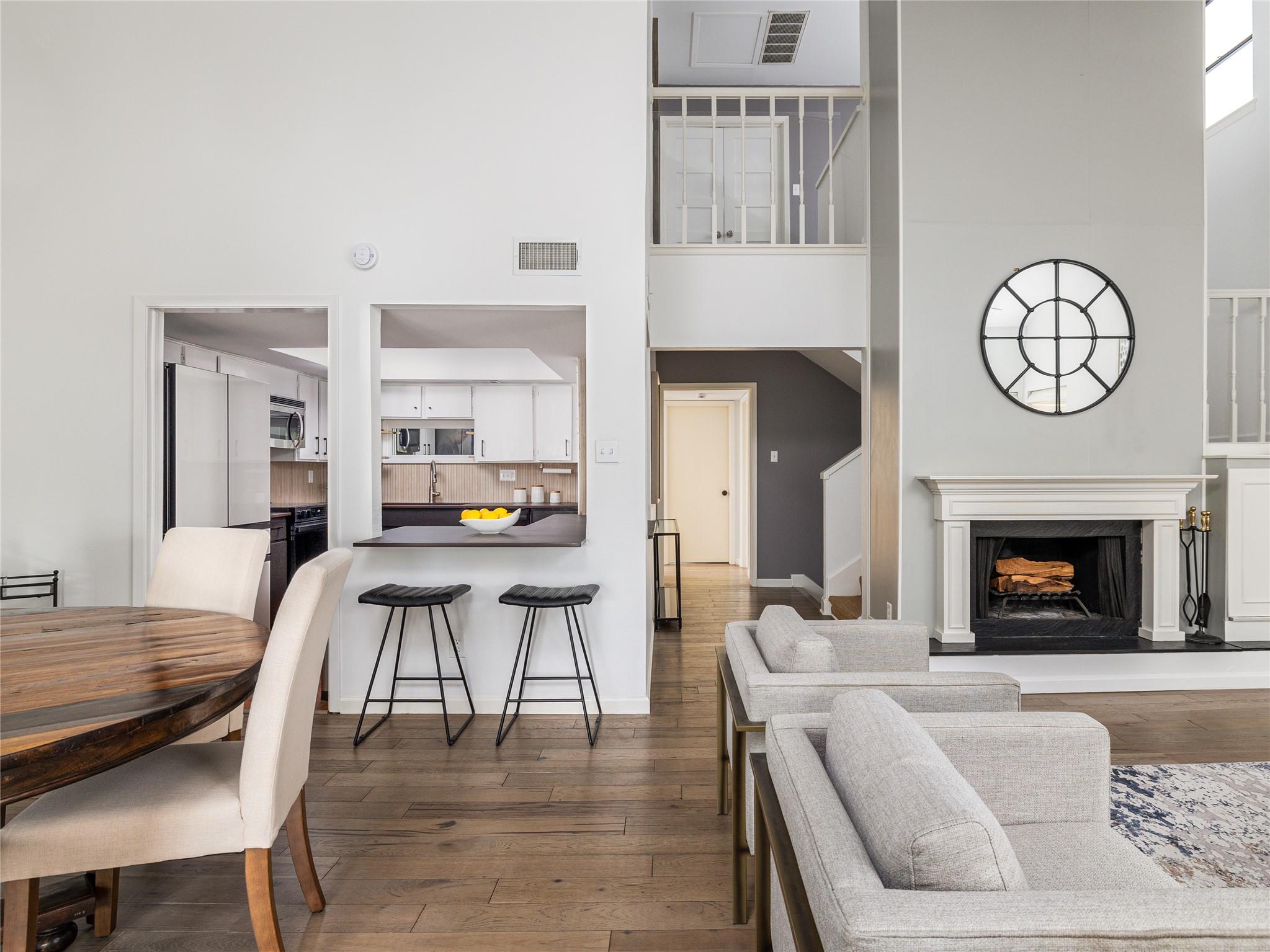 1821 Westlake Dr # 116, Austin, TX 78746