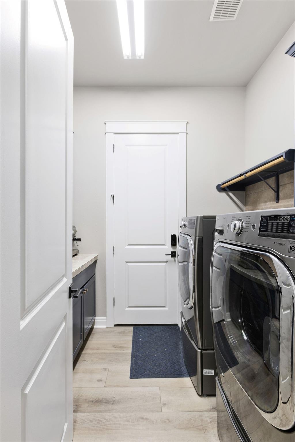 279 Rugged Earth Dr, Austin, TX 78737