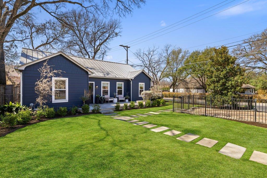 1619 Mohle Dr, Austin, TX 78703