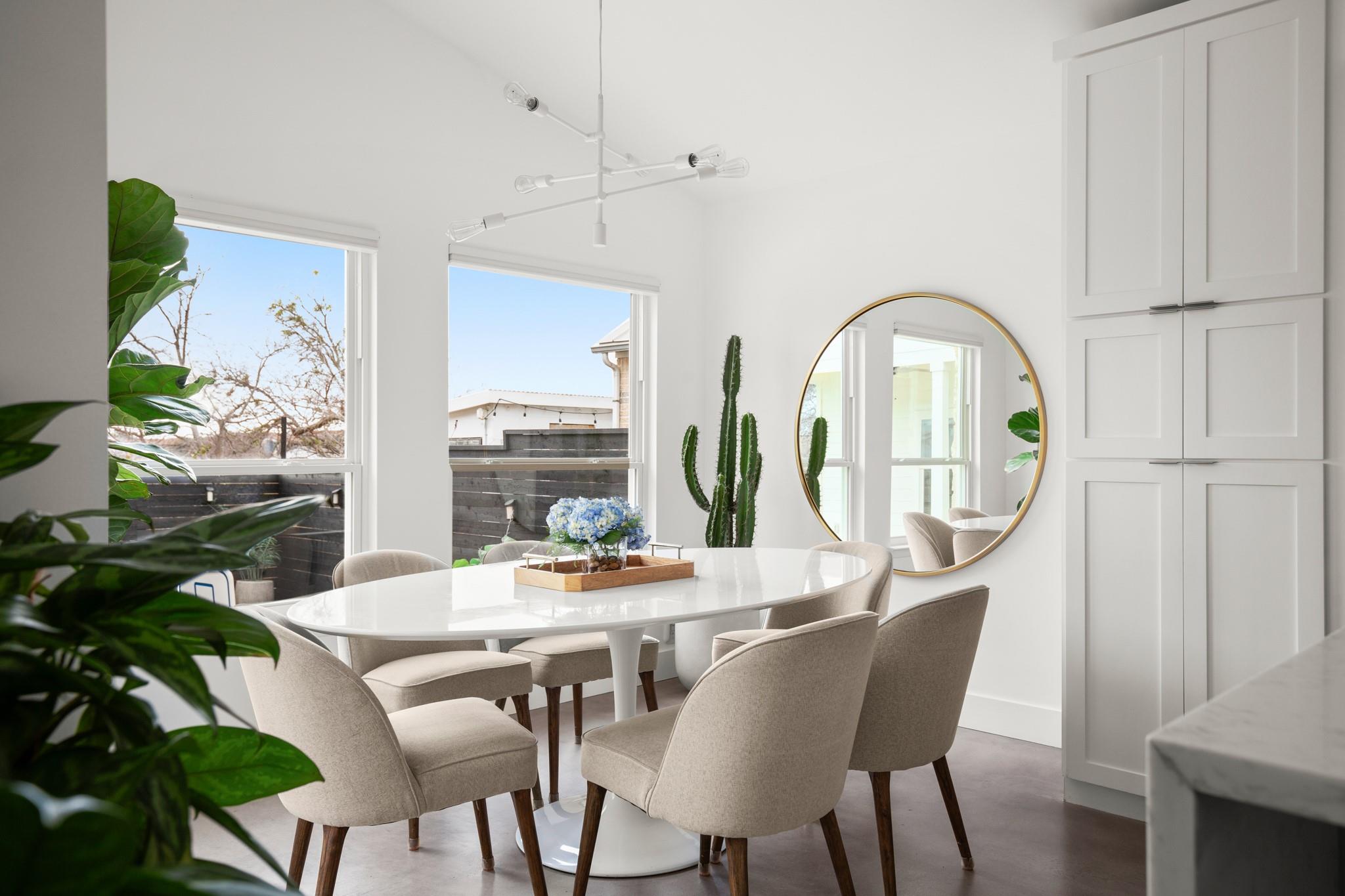 1813 Crooked Ln, Austin, TX 78741