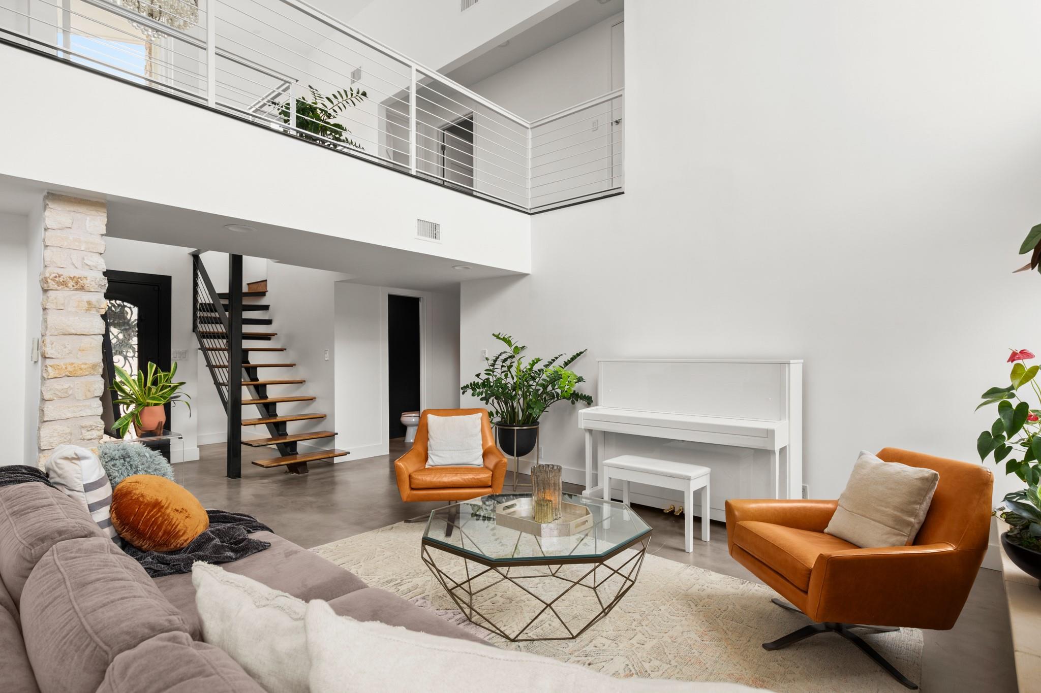 1813 Crooked Ln, Austin, TX 78741