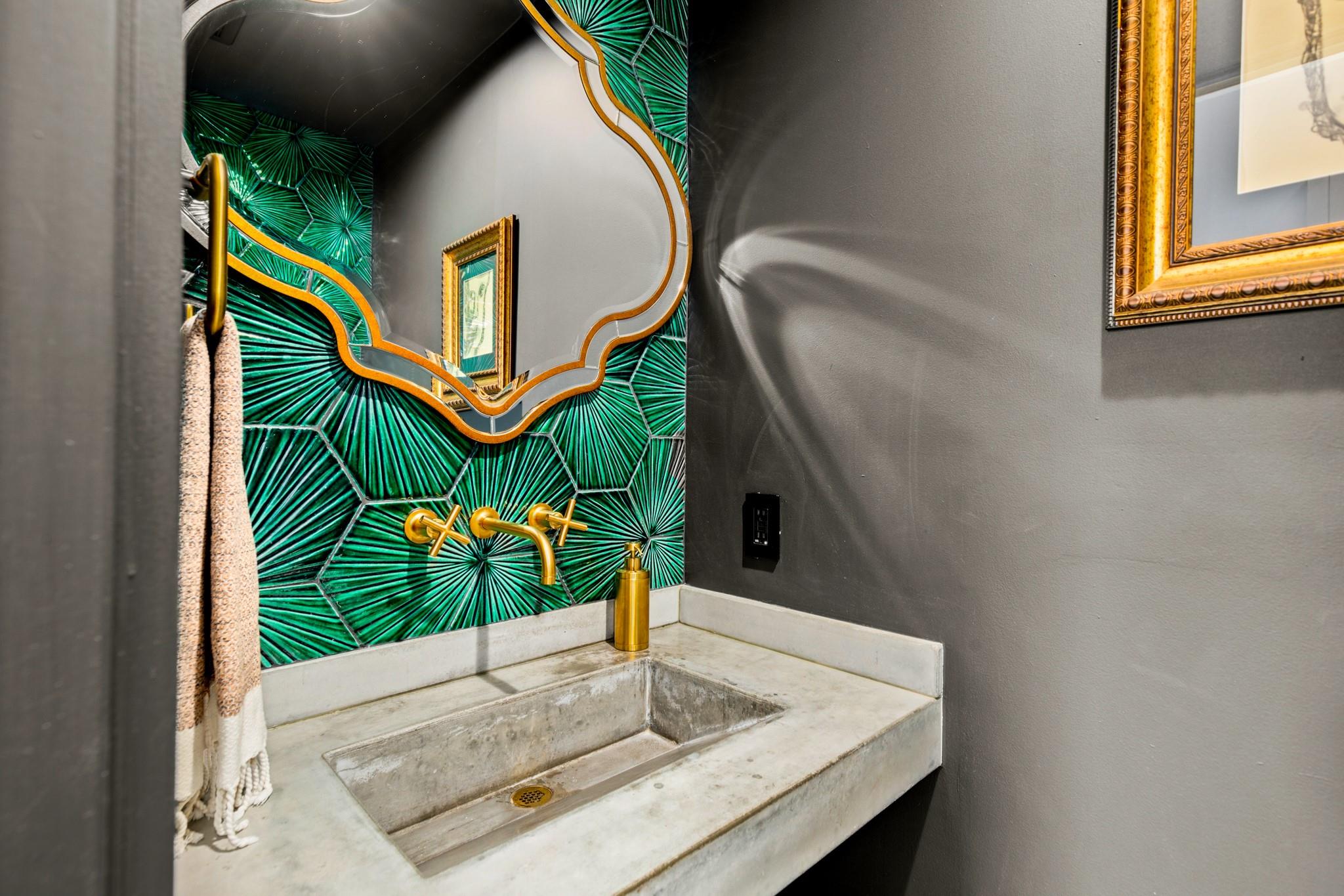 1813 Crooked Ln, Austin, TX 78741