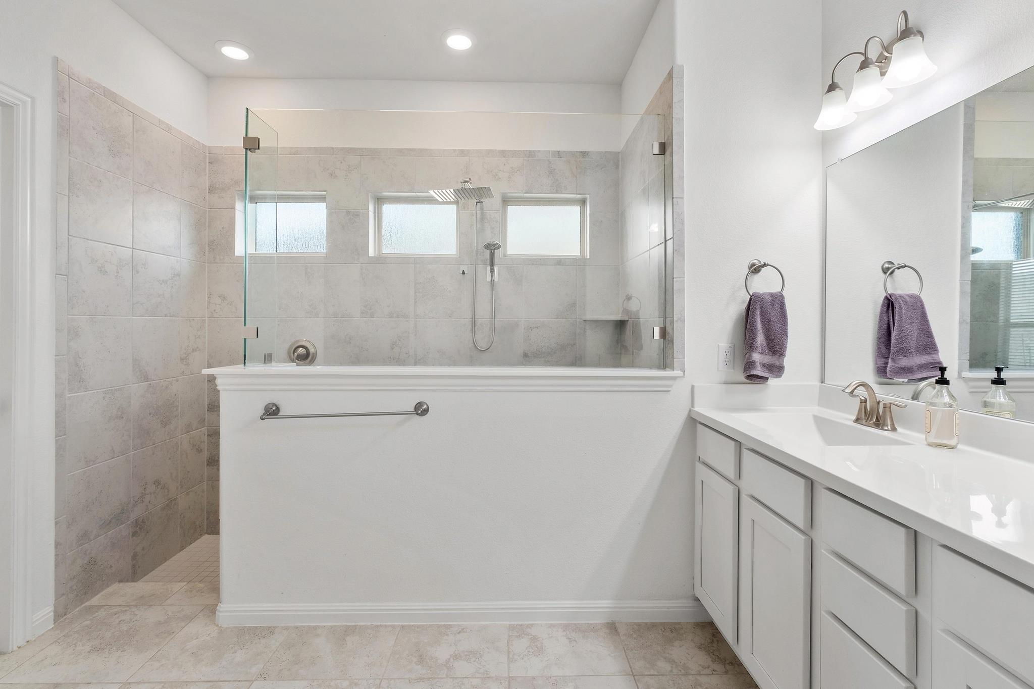 718 Hereford Loop, Hutto, TX 78634