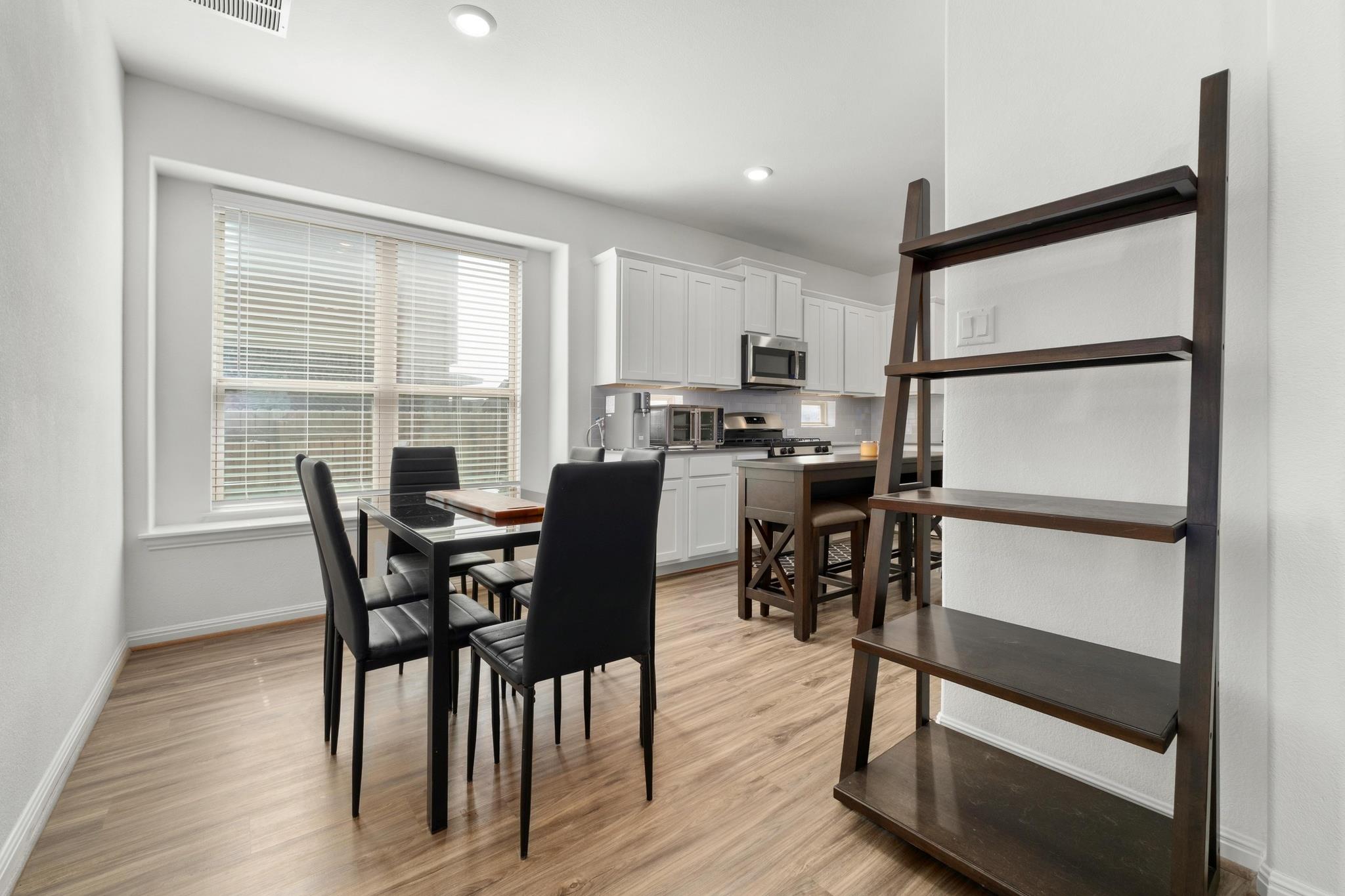 718 Hereford Loop, Hutto, TX 78634