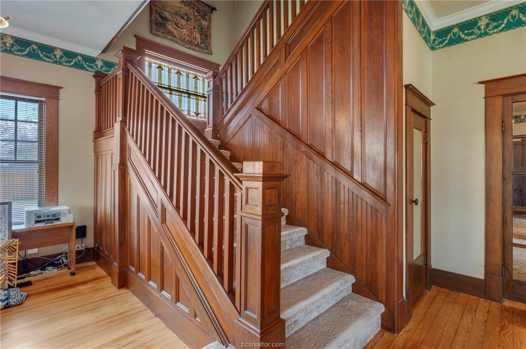 501 W Buck Street, Caldwell, TX 77836