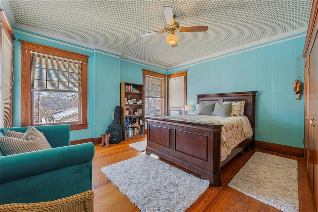 501 W Buck Street, Caldwell, TX 77836