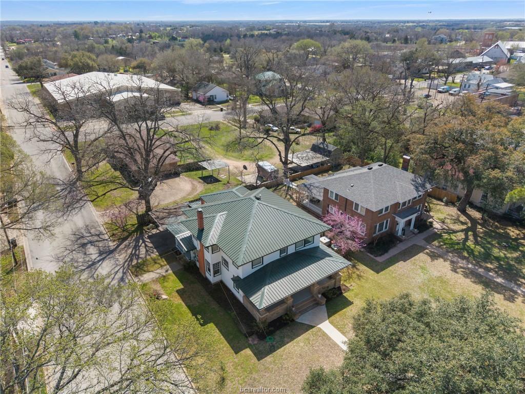 501 W Buck Street, Caldwell, TX 77836