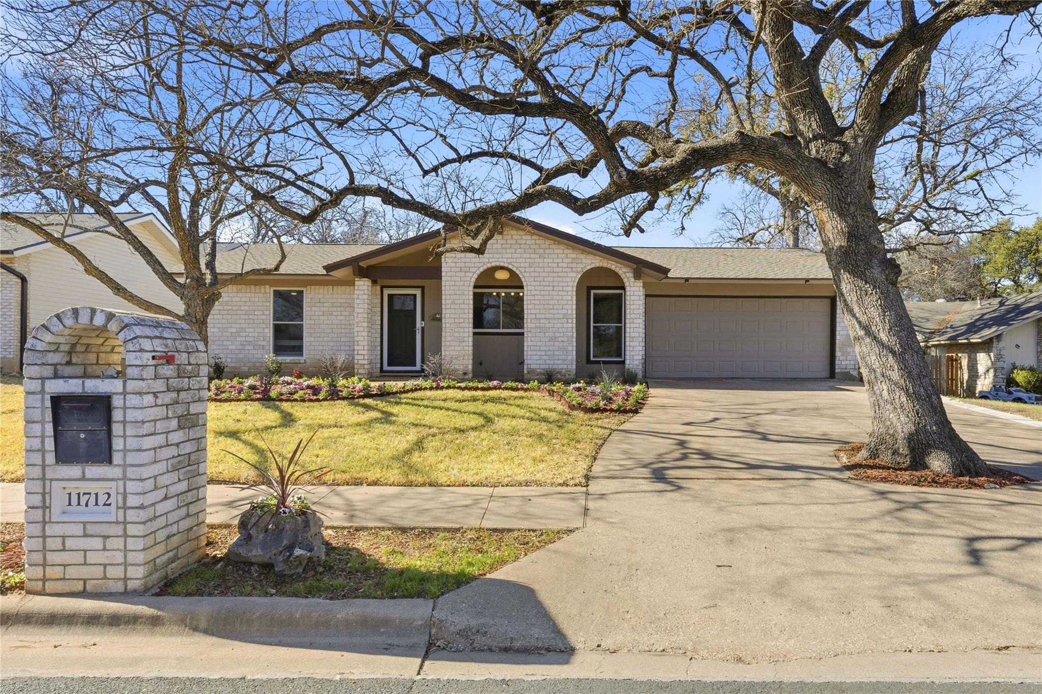 11712 Natrona Dr, Austin, TX 78759