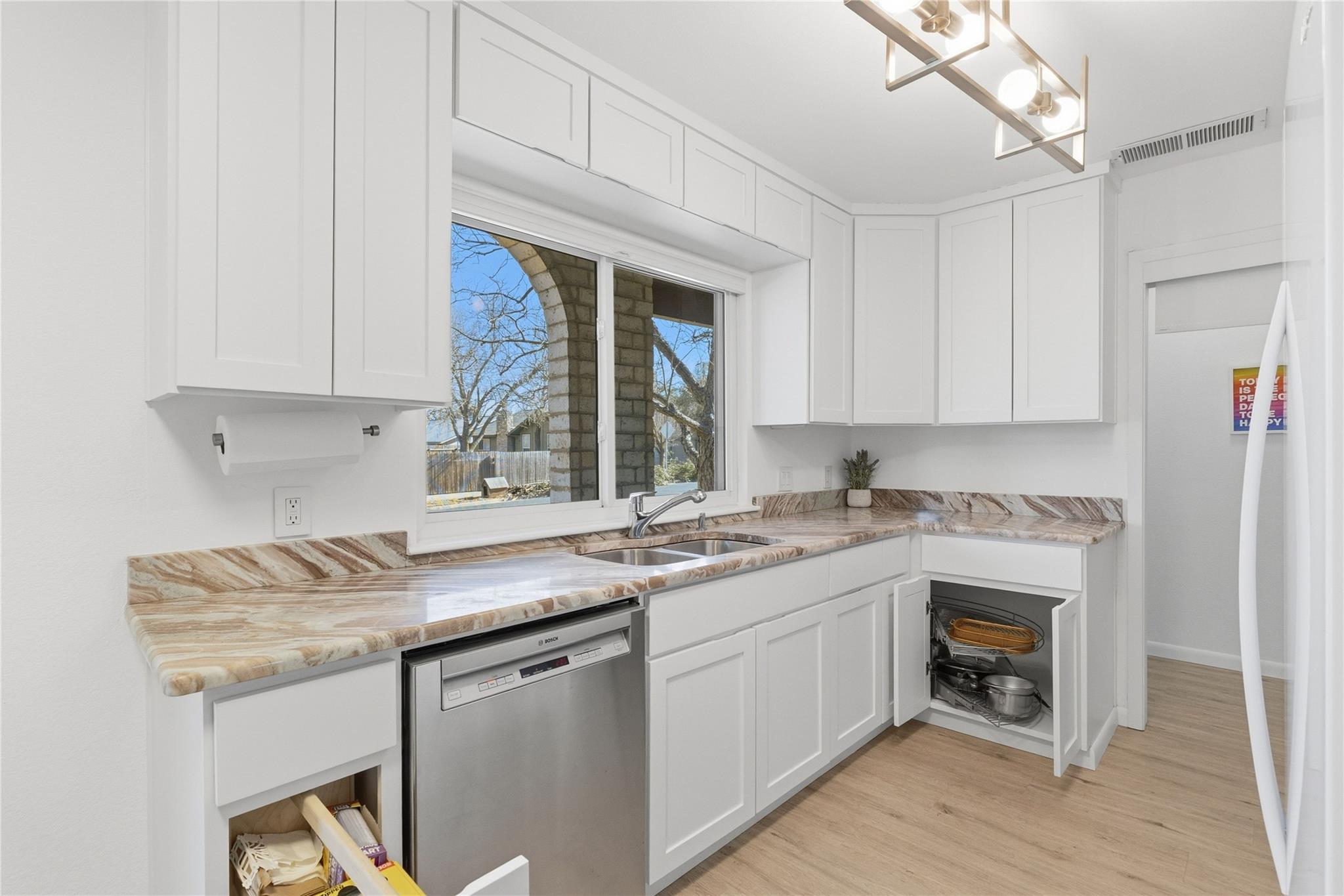 11712 Natrona Dr, Austin, TX 78759