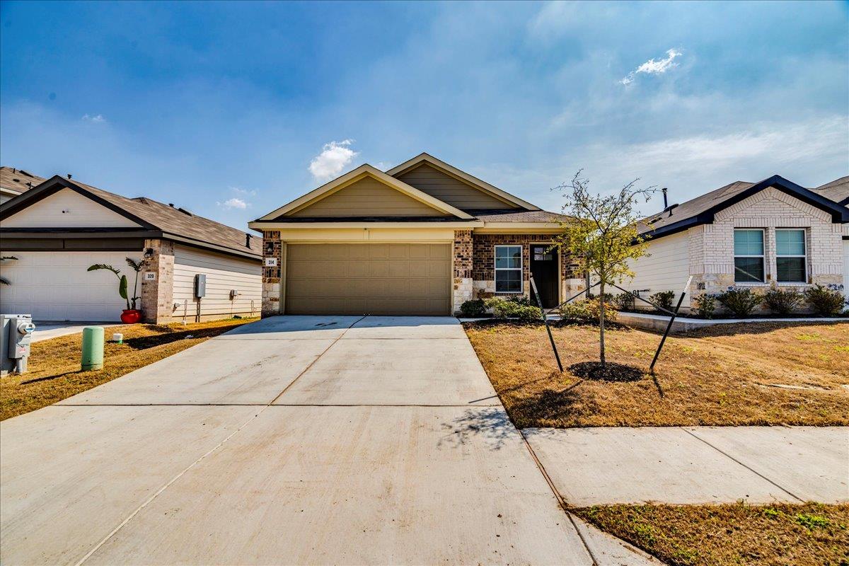 314 Lake Sweetwater Ln, Buda, TX 78610