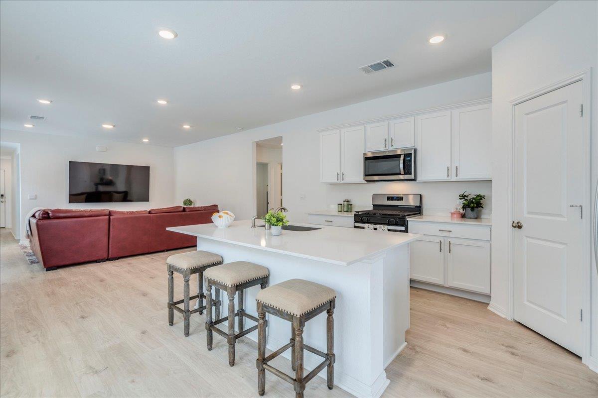 314 Lake Sweetwater Ln, Buda, TX 78610