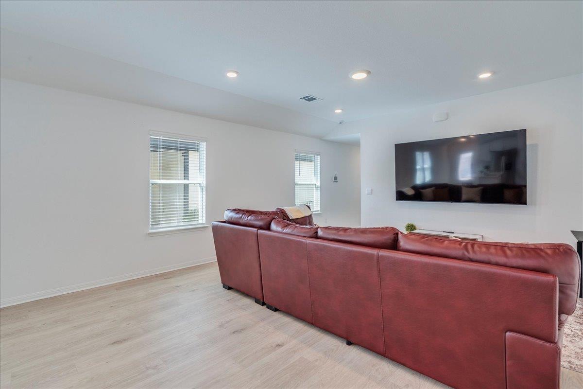 314 Lake Sweetwater Ln, Buda, TX 78610