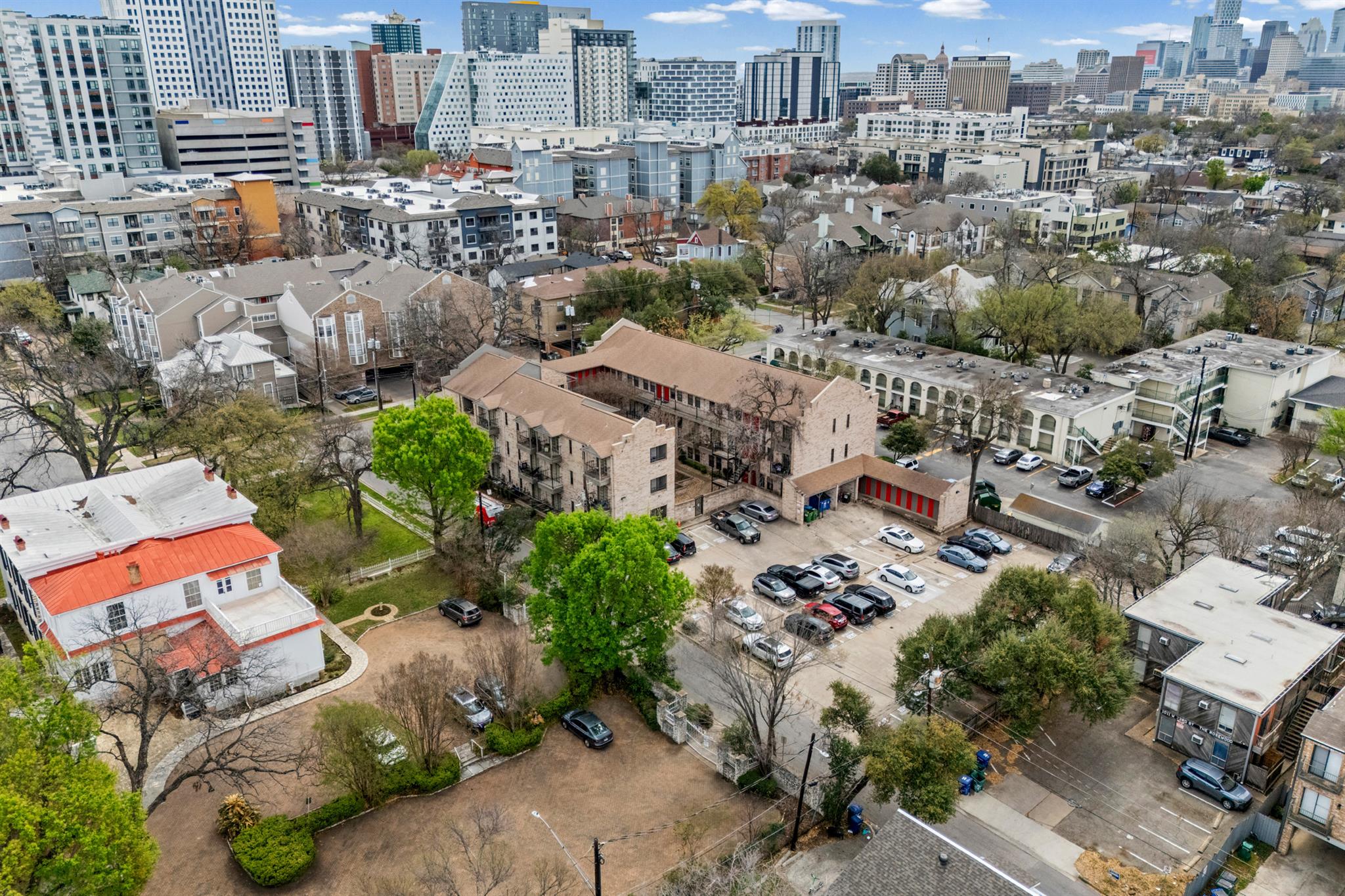 2216 San Gabriel St # 308, Austin, TX 78705