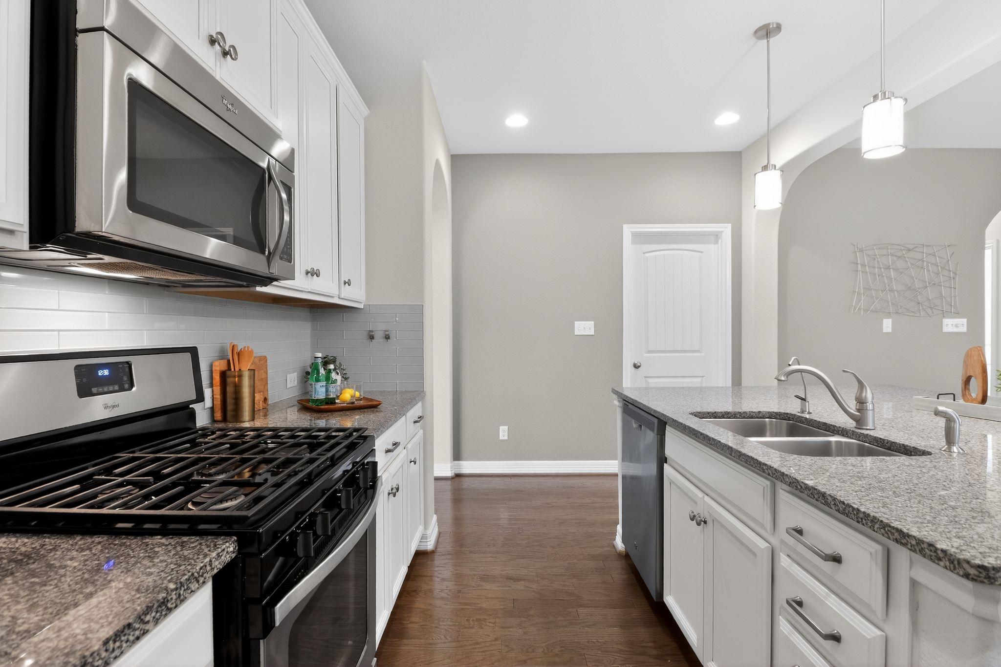 1041 Naranjo Dr, Georgetown, TX 78628