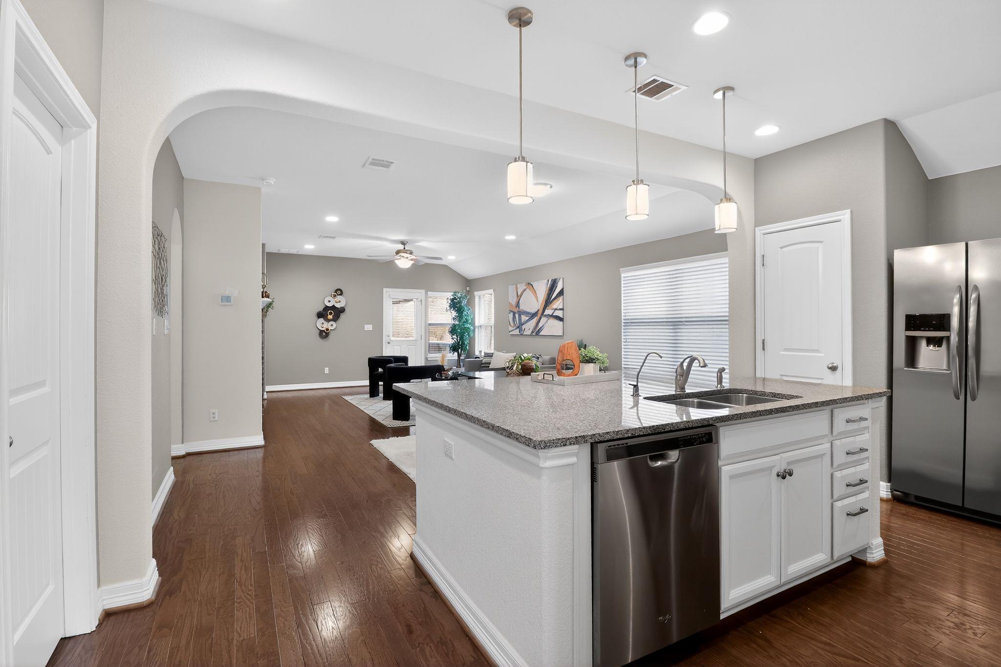 1041 Naranjo Dr, Georgetown, TX 78628