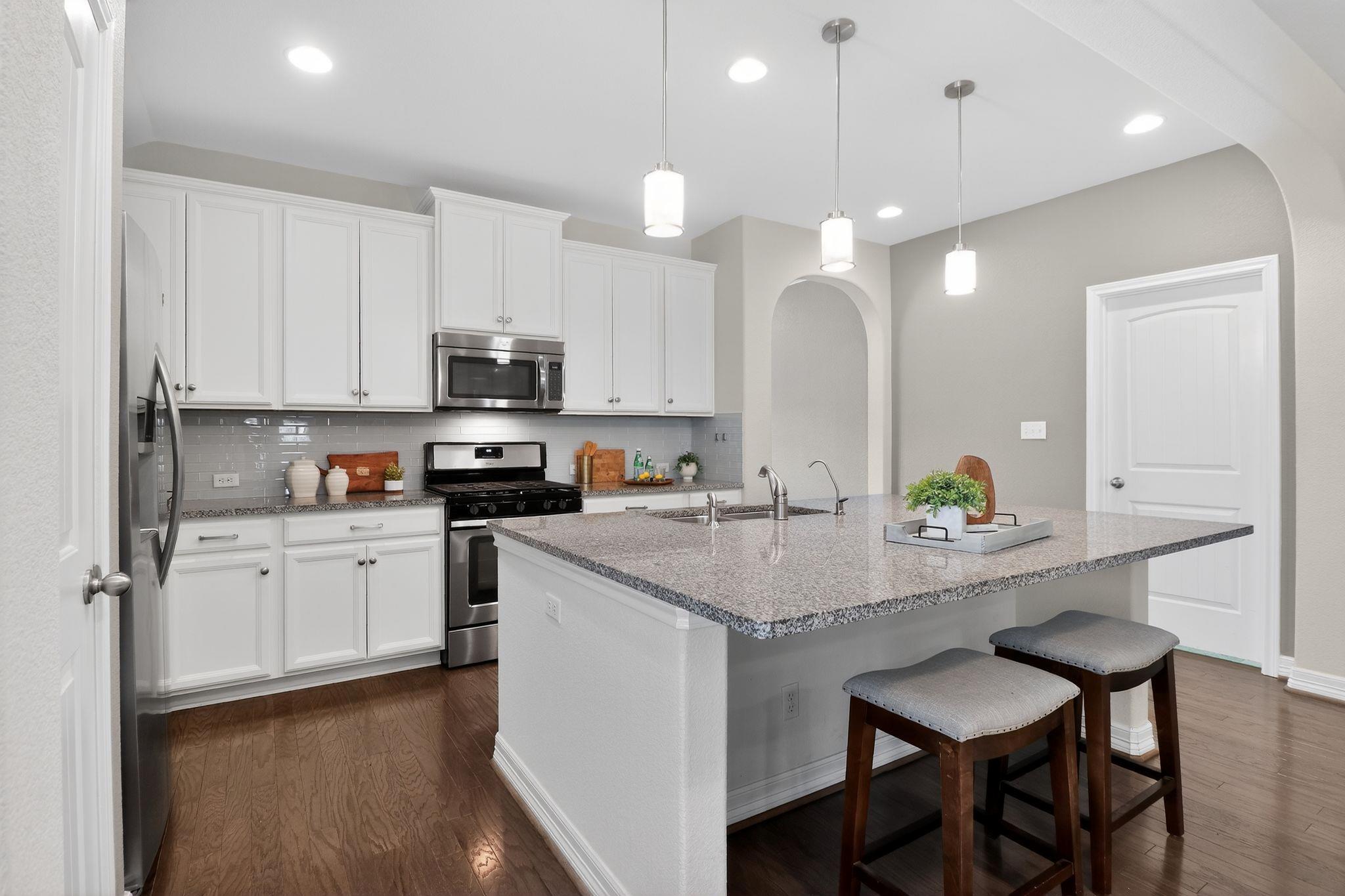 1041 Naranjo Dr, Georgetown, TX 78628