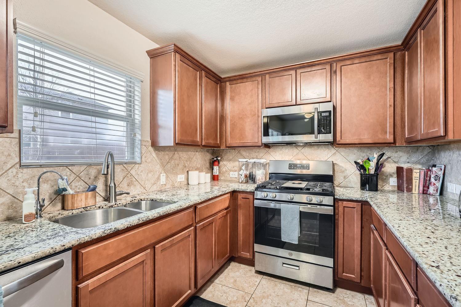 3504 Alpine Autumn Dr, Austin, TX 78744