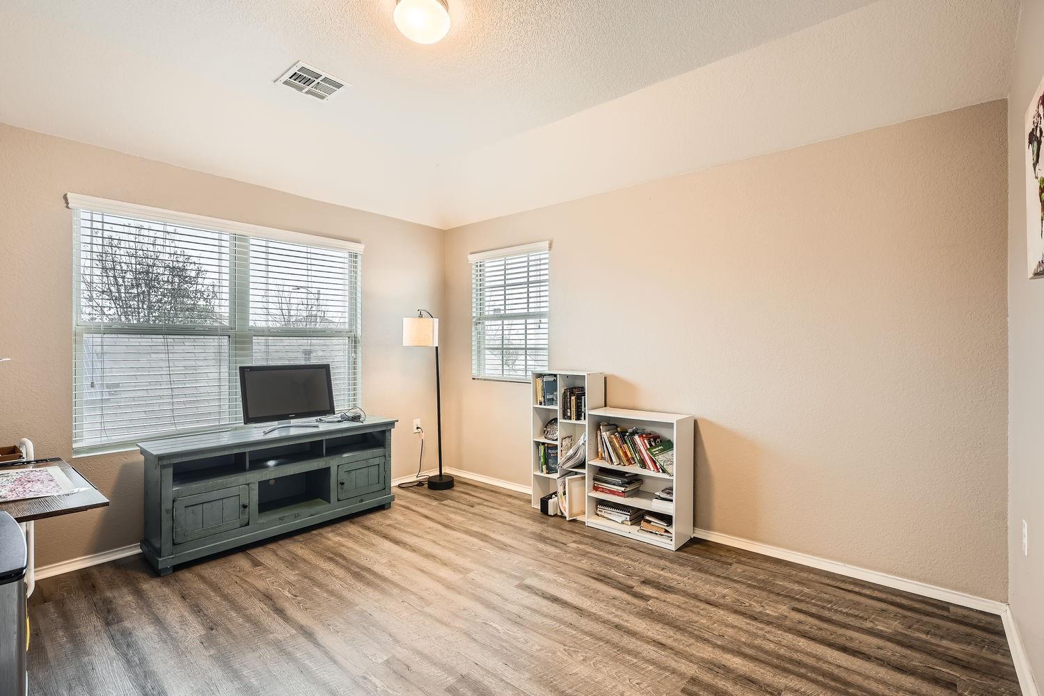 3504 Alpine Autumn Dr, Austin, TX 78744