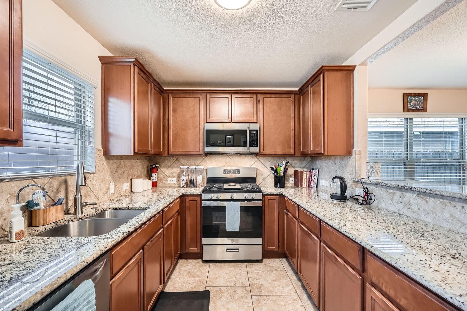 3504 Alpine Autumn Dr, Austin, TX 78744