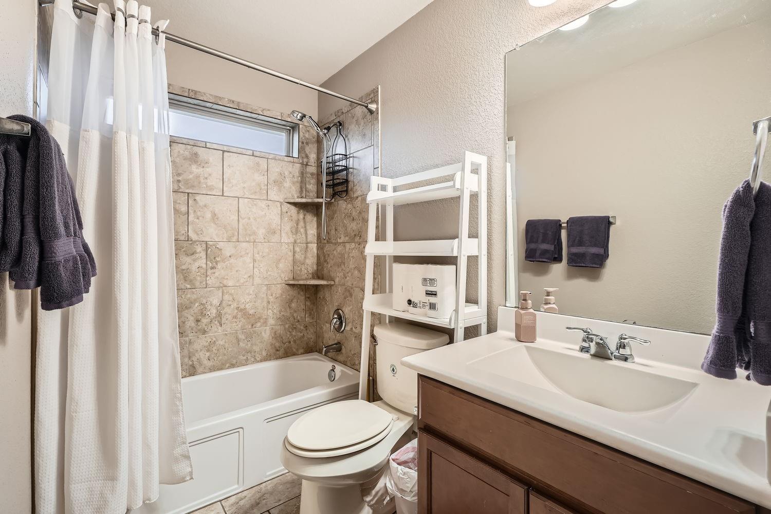 3504 Alpine Autumn Dr, Austin, TX 78744