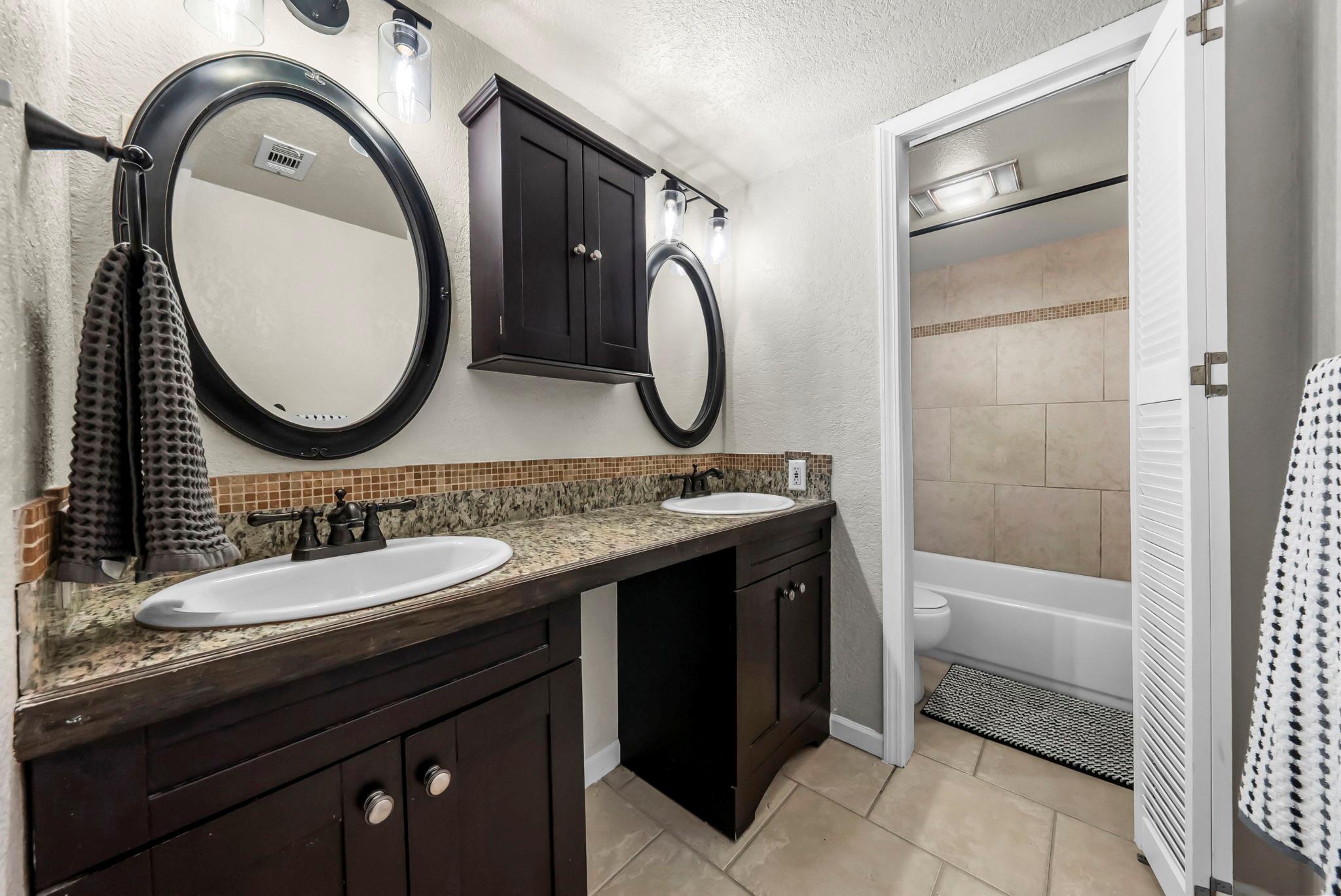 300 Out Yonder # 167, Horseshoe Bay, TX 78657