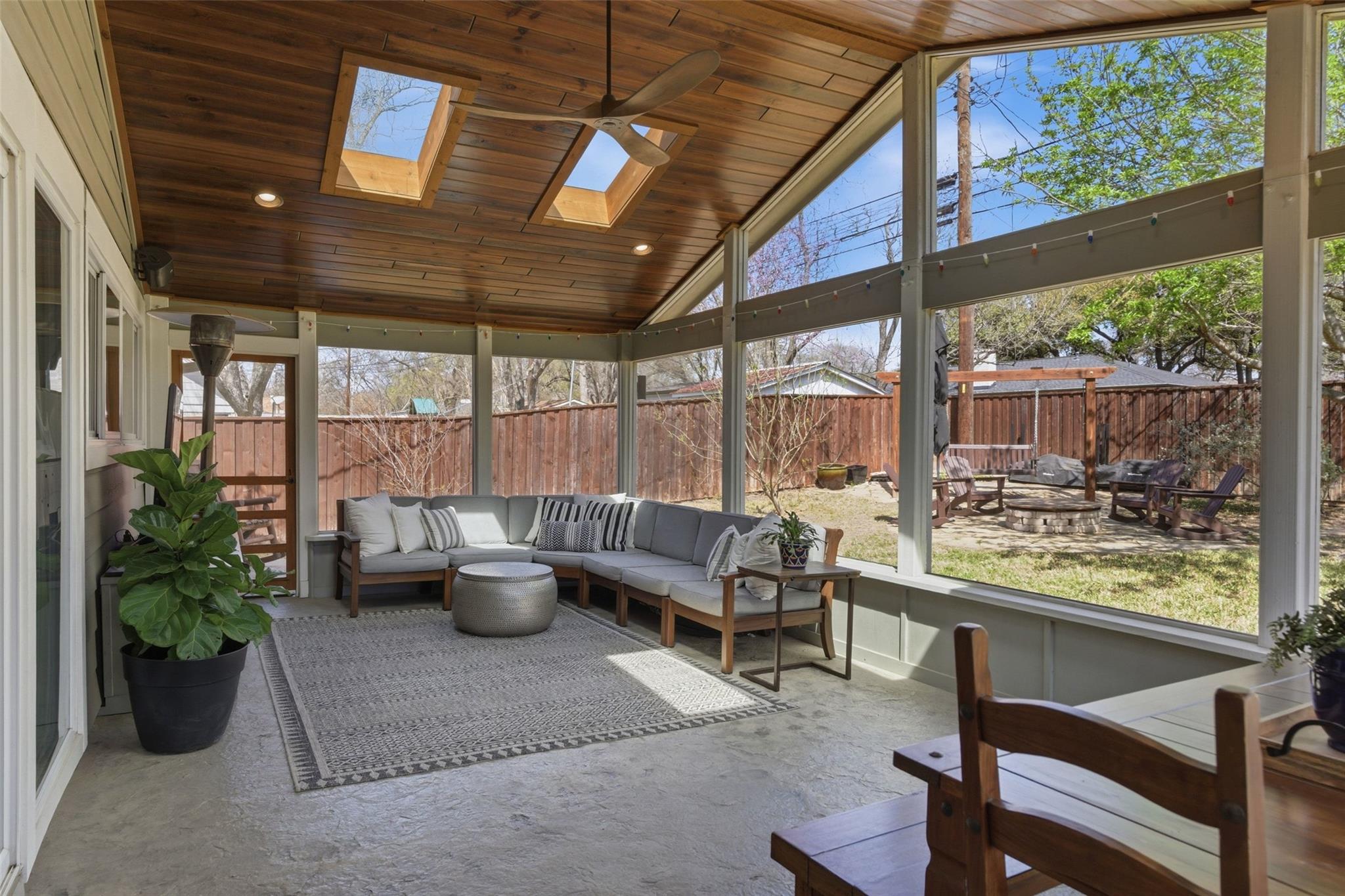 7211 Geneva Dr, Austin, TX 78723