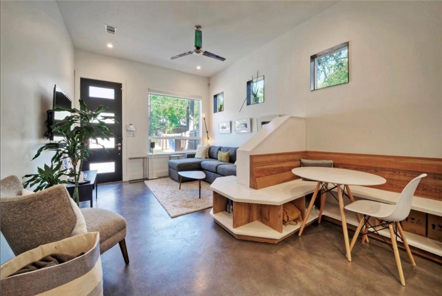 4608 Santa Anna St # 1, Austin, TX 78721