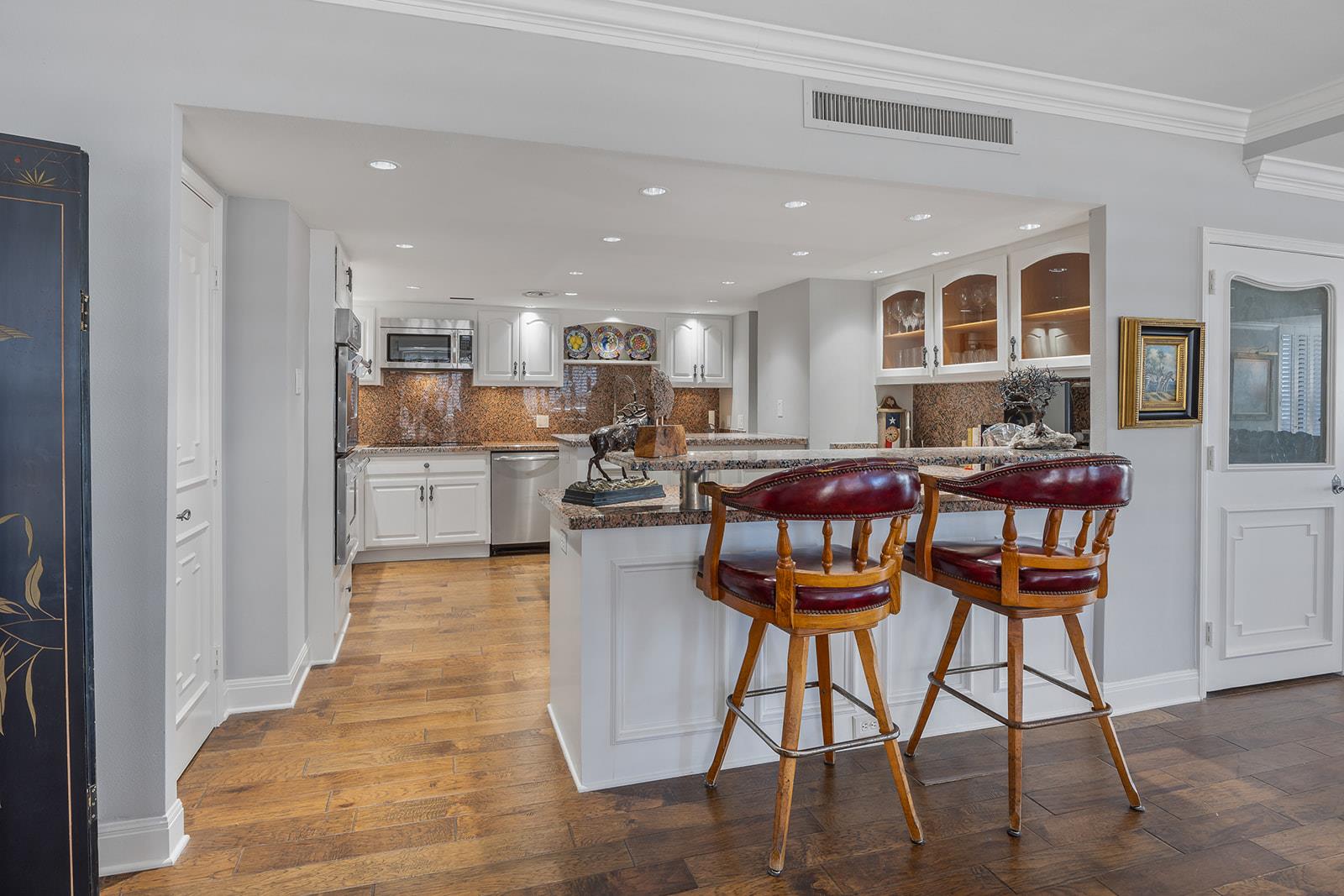 1122 Colorado St # 1004, Austin, TX 78701