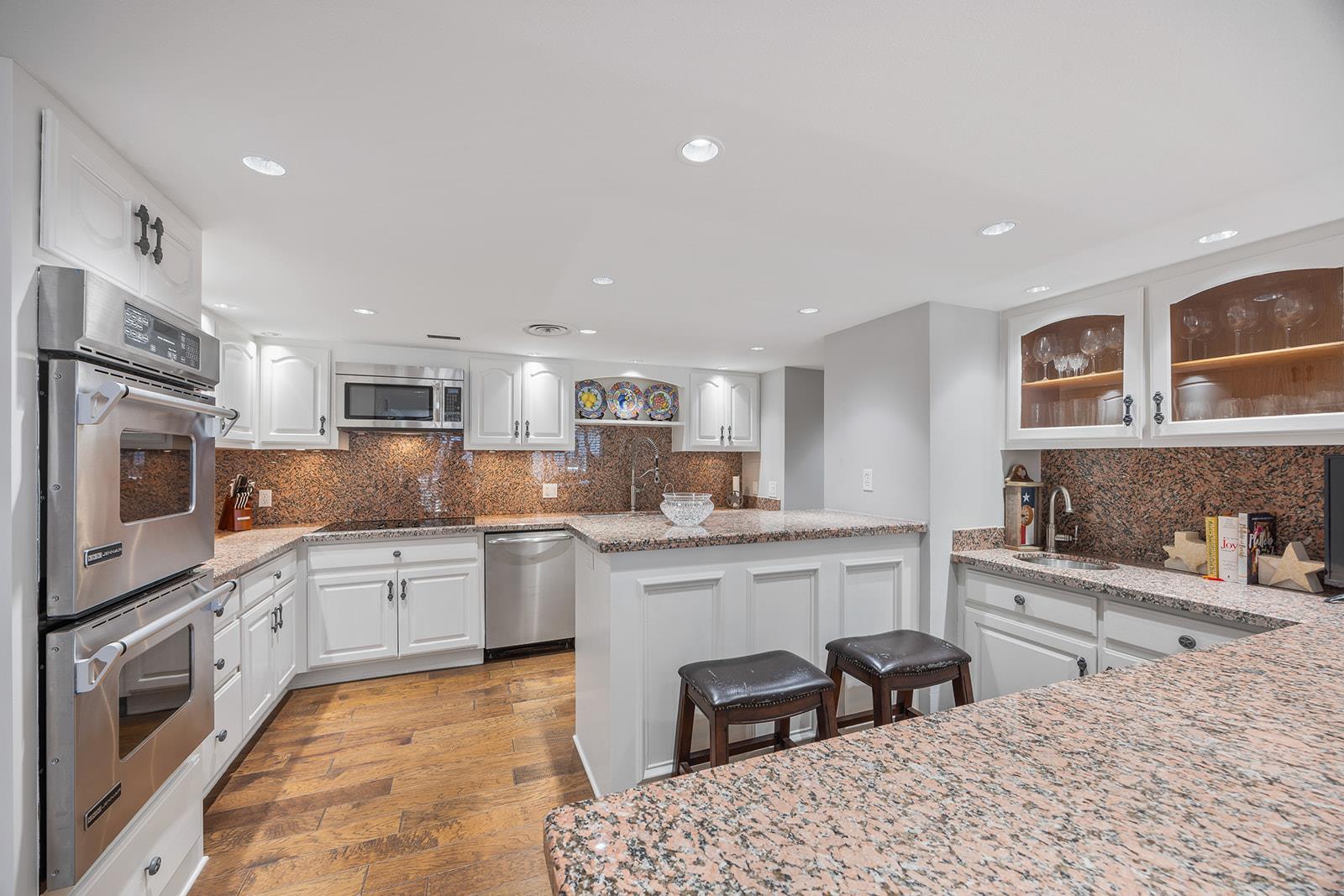 1122 Colorado St # 1004, Austin, TX 78701