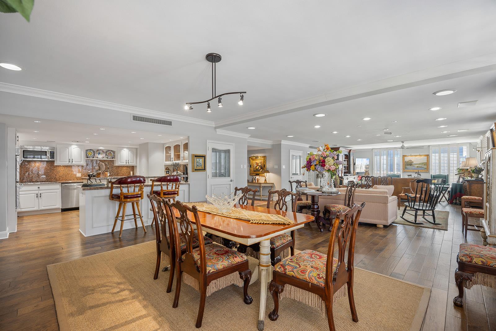 1122 Colorado St # 1004, Austin, TX 78701