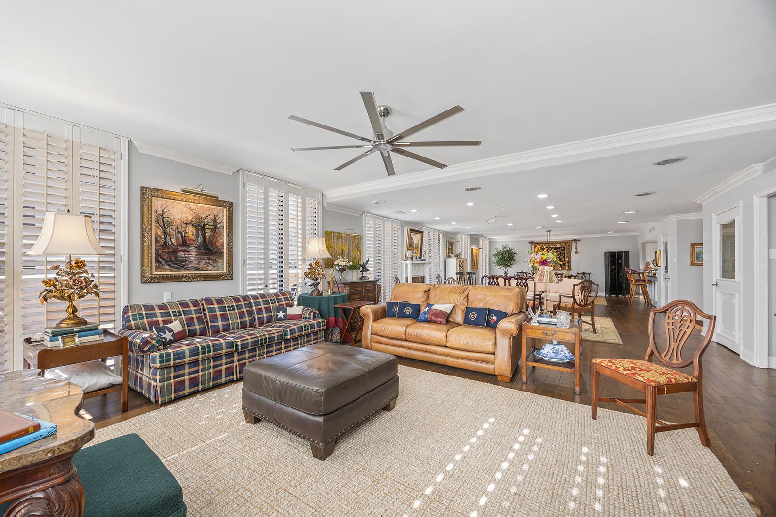 1122 Colorado St # 1004, Austin, TX 78701