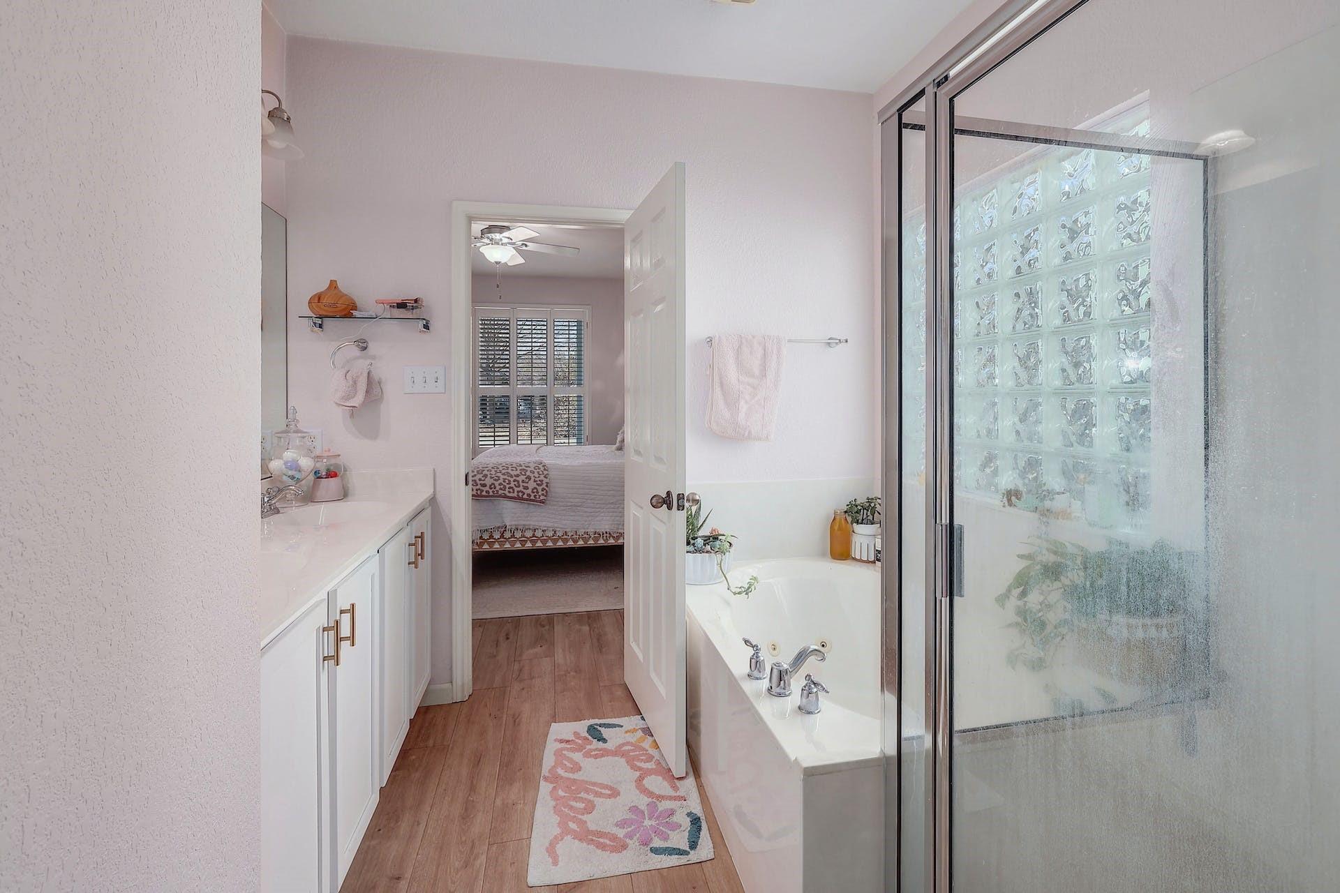 211 N Lynnwood Trl, Cedar Park, TX 78613